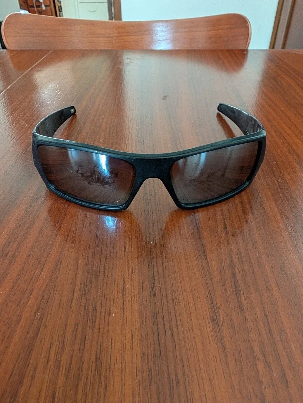 Oakley Black Wraparound Gascan Sunglasses with Silver Logo Pre Owned